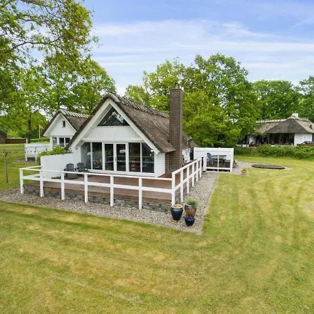 Leena - 150m From The Sea In Funen By Interhome Hébergement de vacances