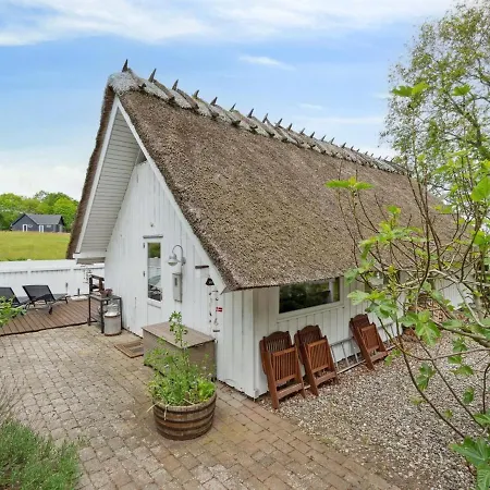Leena - 150m From The Sea In Funen By Interhome *